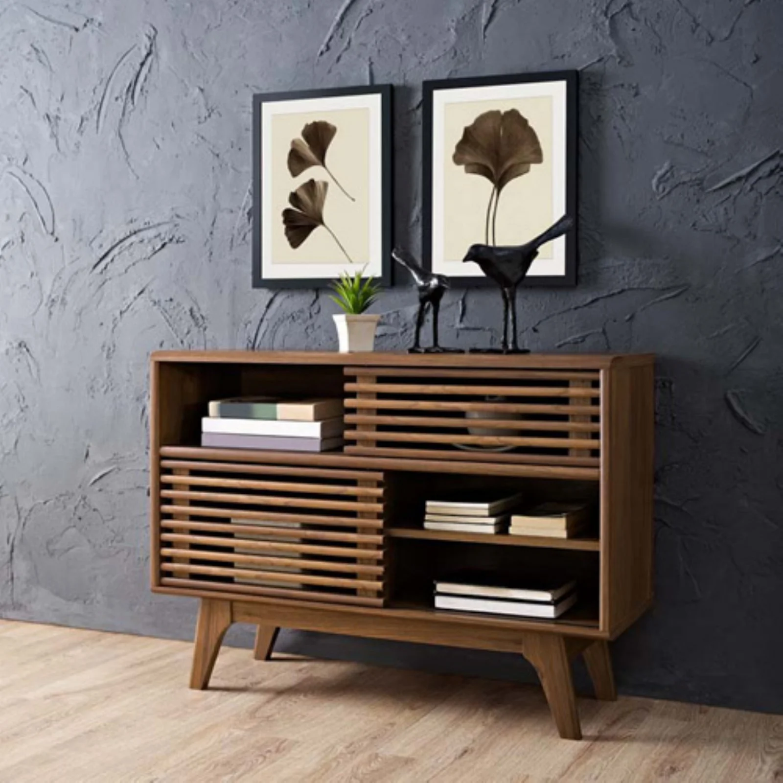 Render Display Stand – Walnut