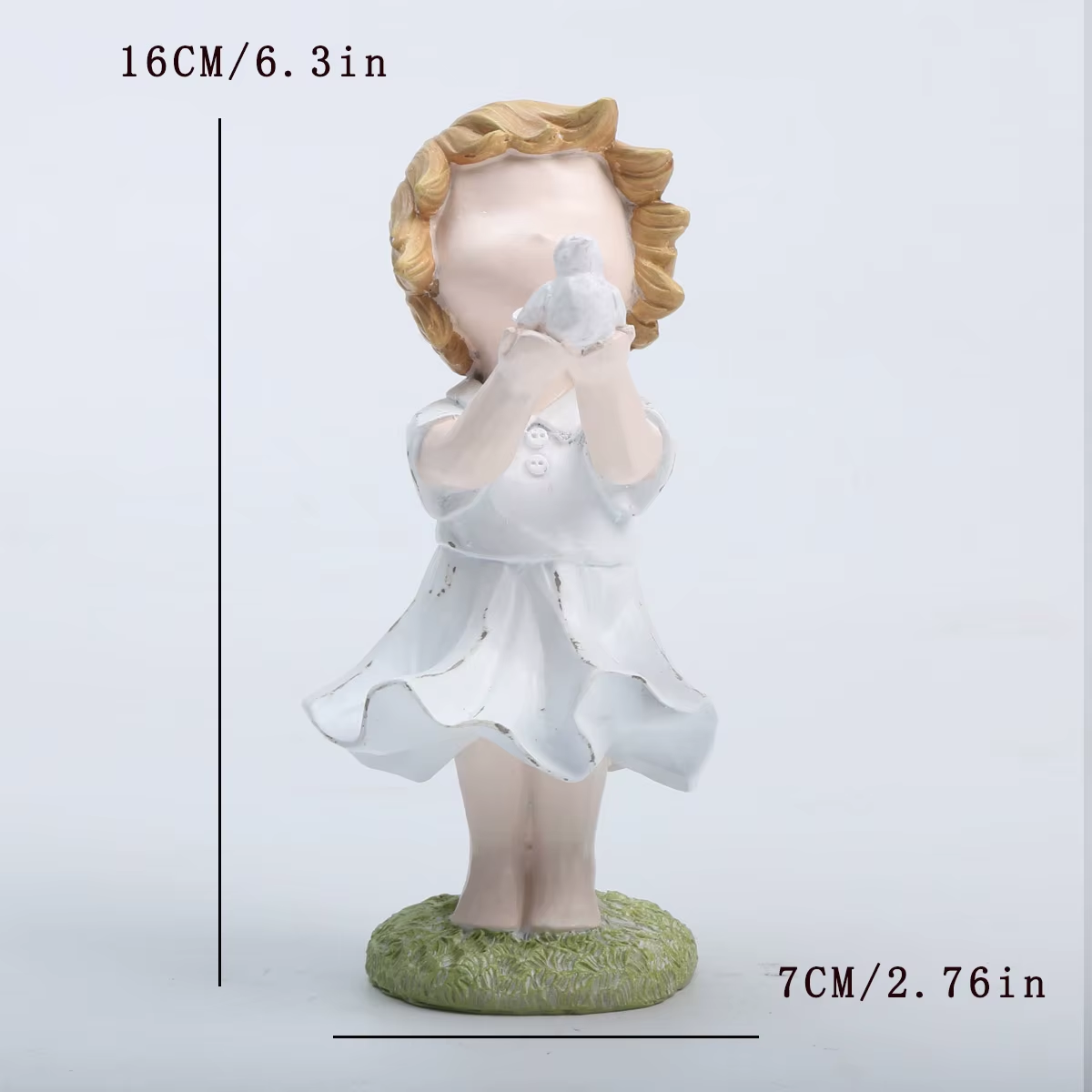 Balloon Heart Girl Decorative Statue - Image 10