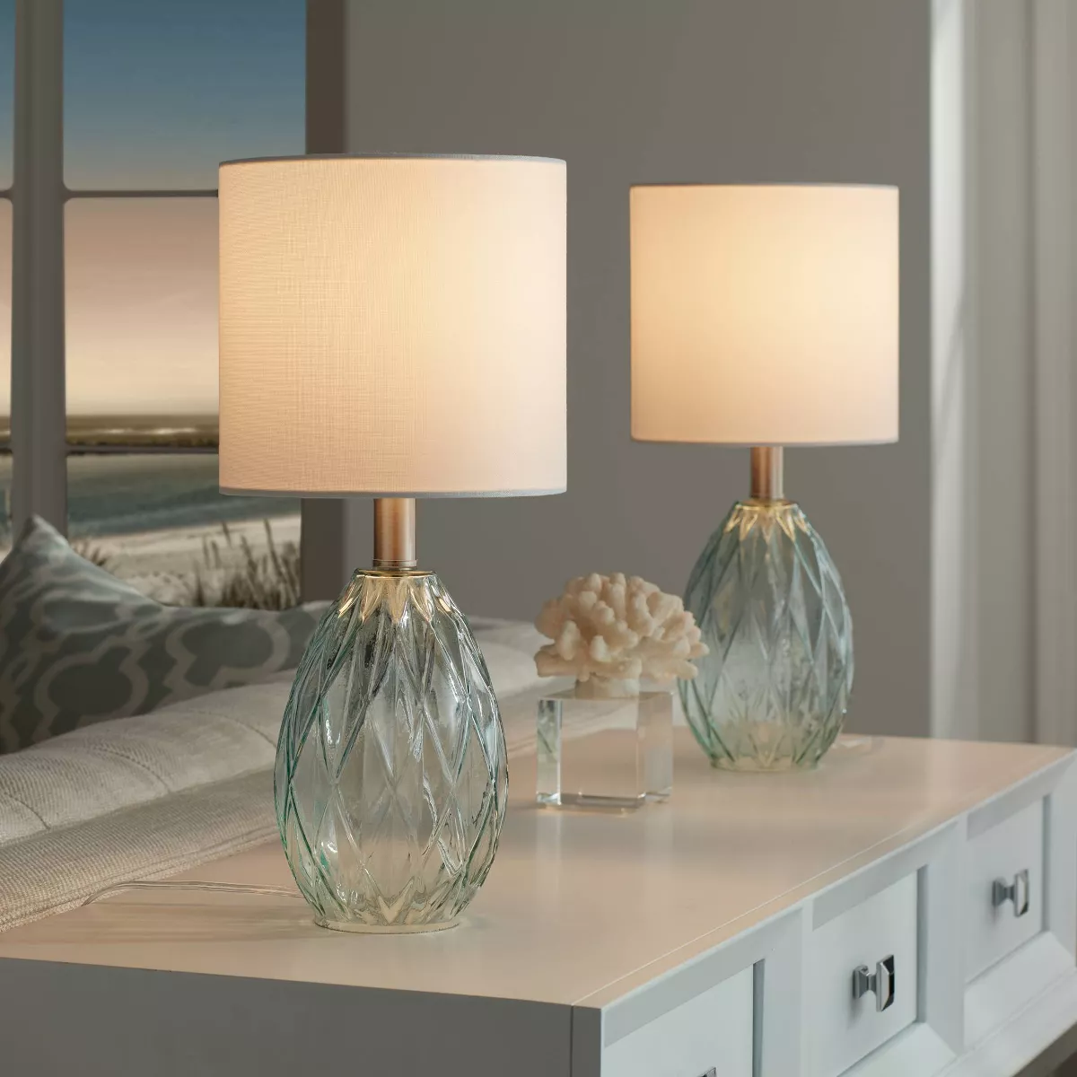 Modern Diamond Glass Table Lamp - Image 9